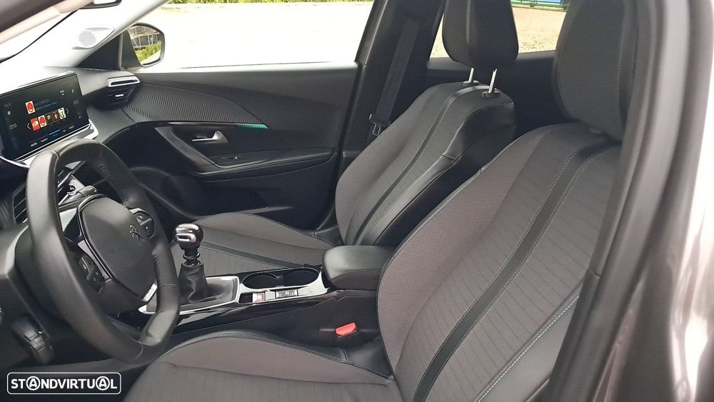 Peugeot 2008 PureTech 130 Allure Pack - 24