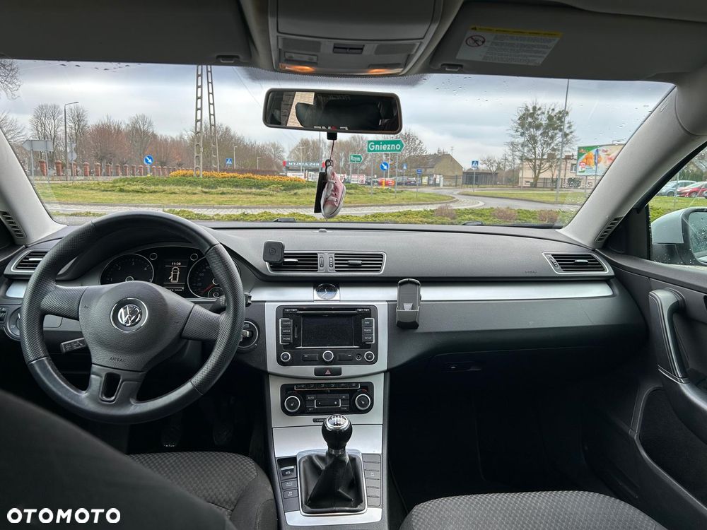 Volkswagen Passat 1.6 TDI BlueMotion - 10