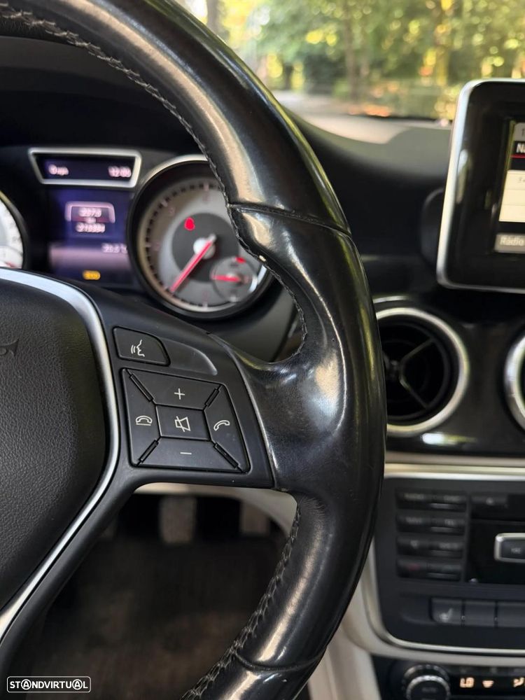 Mercedes-Benz CLA 200 CDI AMG Line — fotografia 18