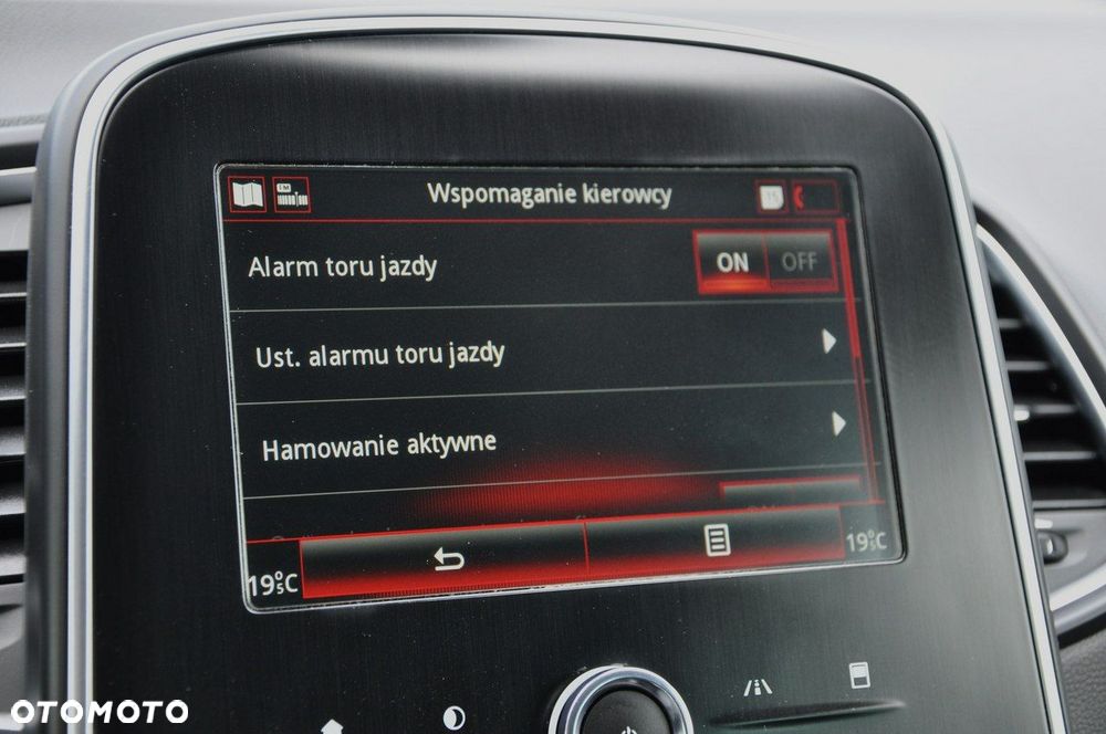 Renault Scenic BLUE dCi 120 LIMITED - 19