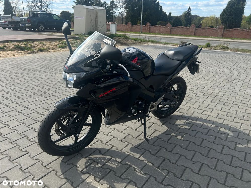 Honda CBR - 1