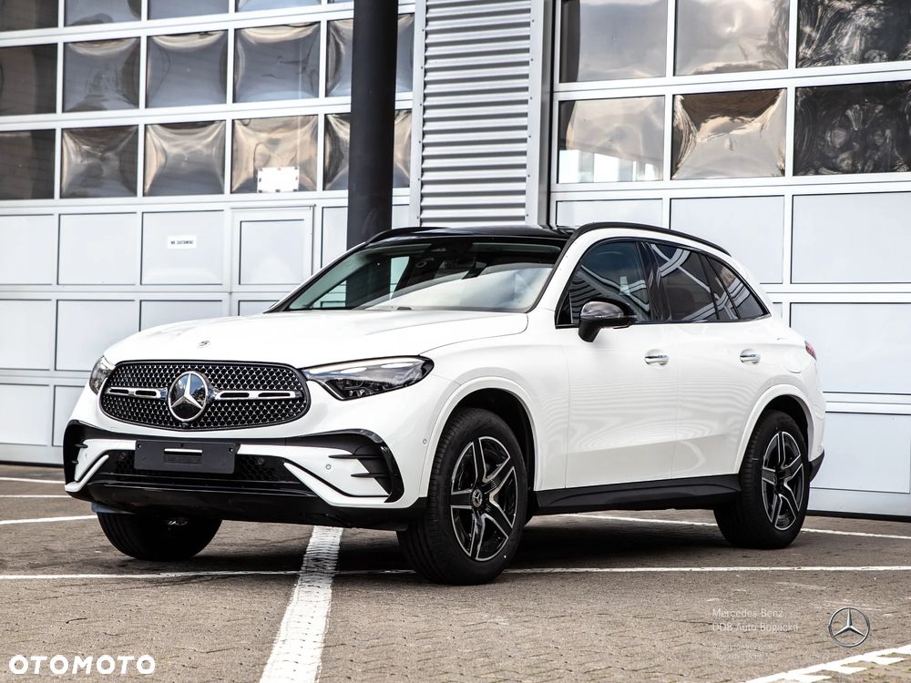 Mercedes-Benz GLC 300 e 4-Matic AMG Line - 2