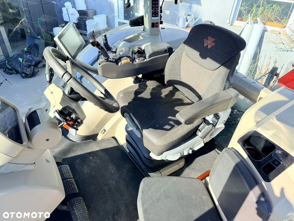 Massey Ferguson 8740 S - 21