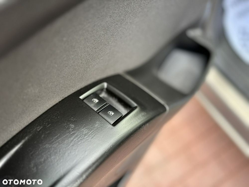 Opel Meriva - 14