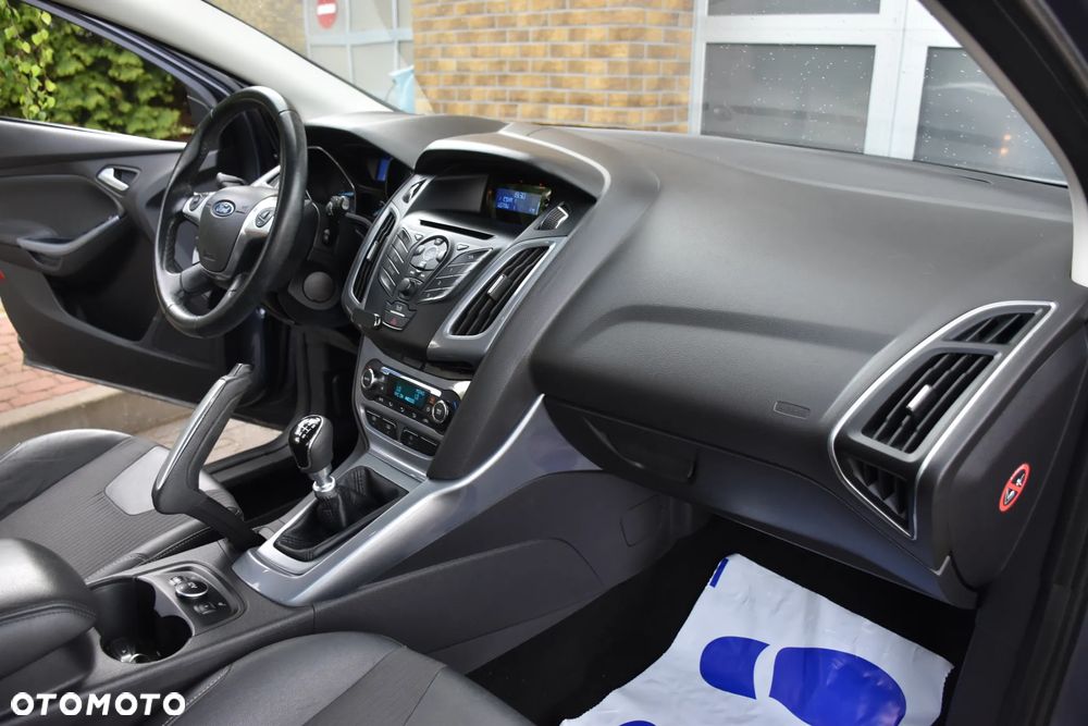Ford Focus 1.6 TDCi DPF Titanium - 10