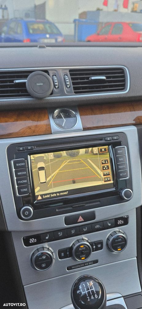 Volkswagen Passat 2.0 TDI BlueMotion Technology Highline - 18