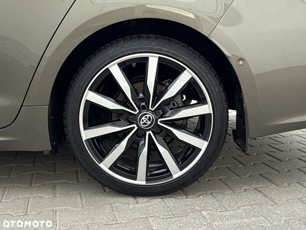 Toyota Corolla 1.8 Hybrid Executive - 27