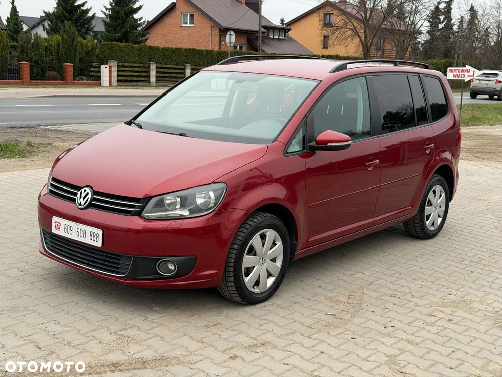 Volkswagen Touran - 1