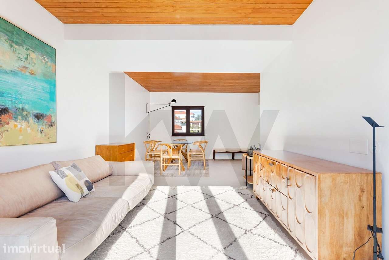 Apartamento T2 remodelado, equipado e mobilado no Monte Estoril - Pron - Grande imagem: 3/26