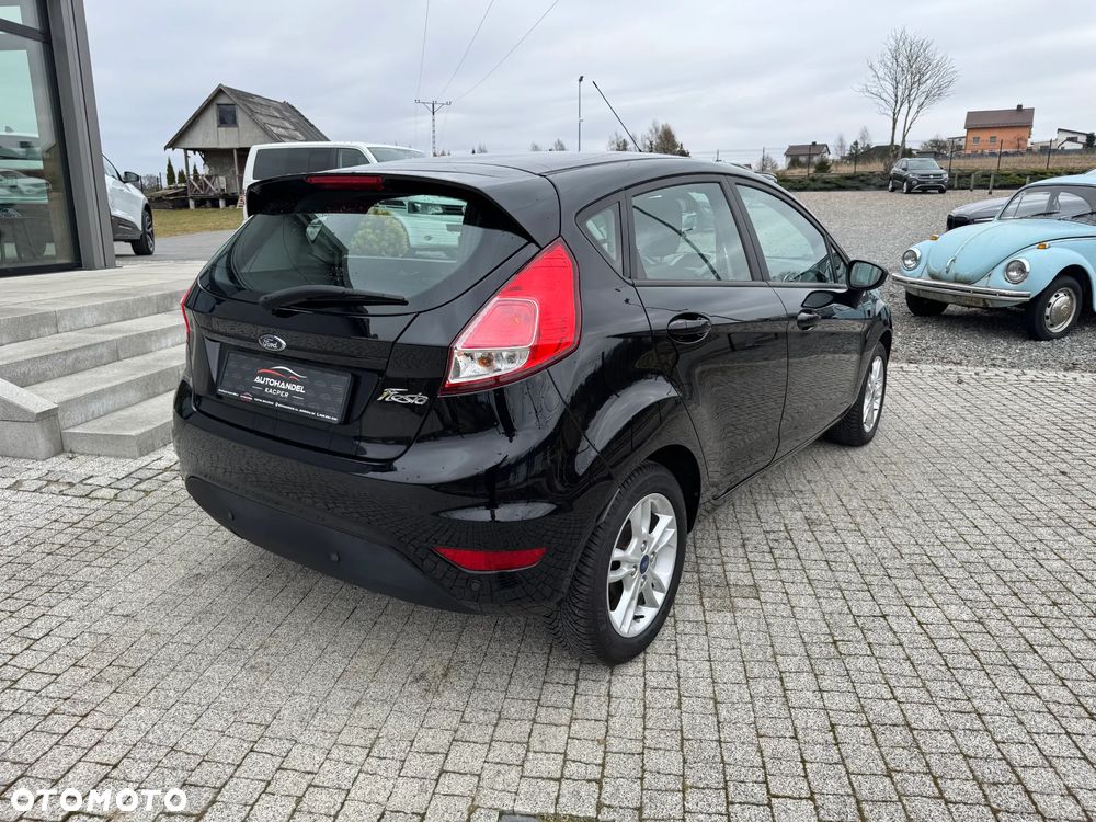 Ford Fiesta - 10