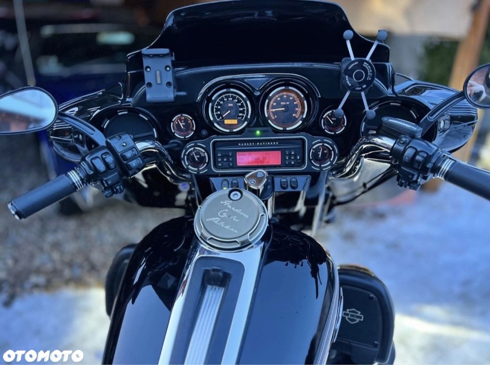 Harley-Davidson FLHTCU Ultra - 4