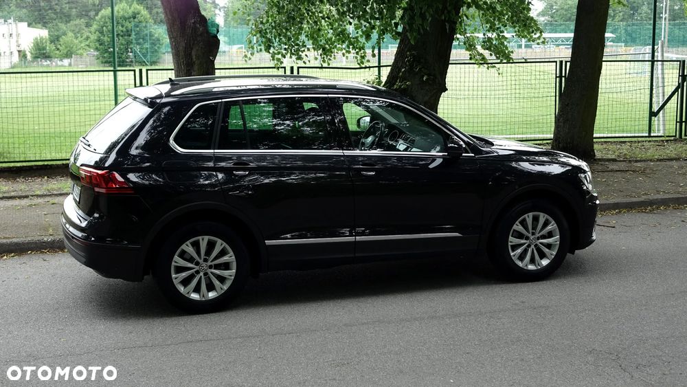 Volkswagen Tiguan - 36