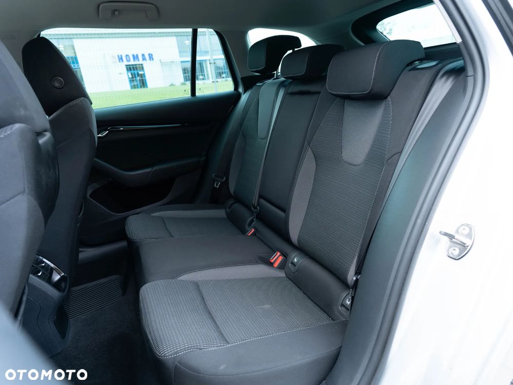 Skoda Octavia 2.0 TDI Ambition - 18