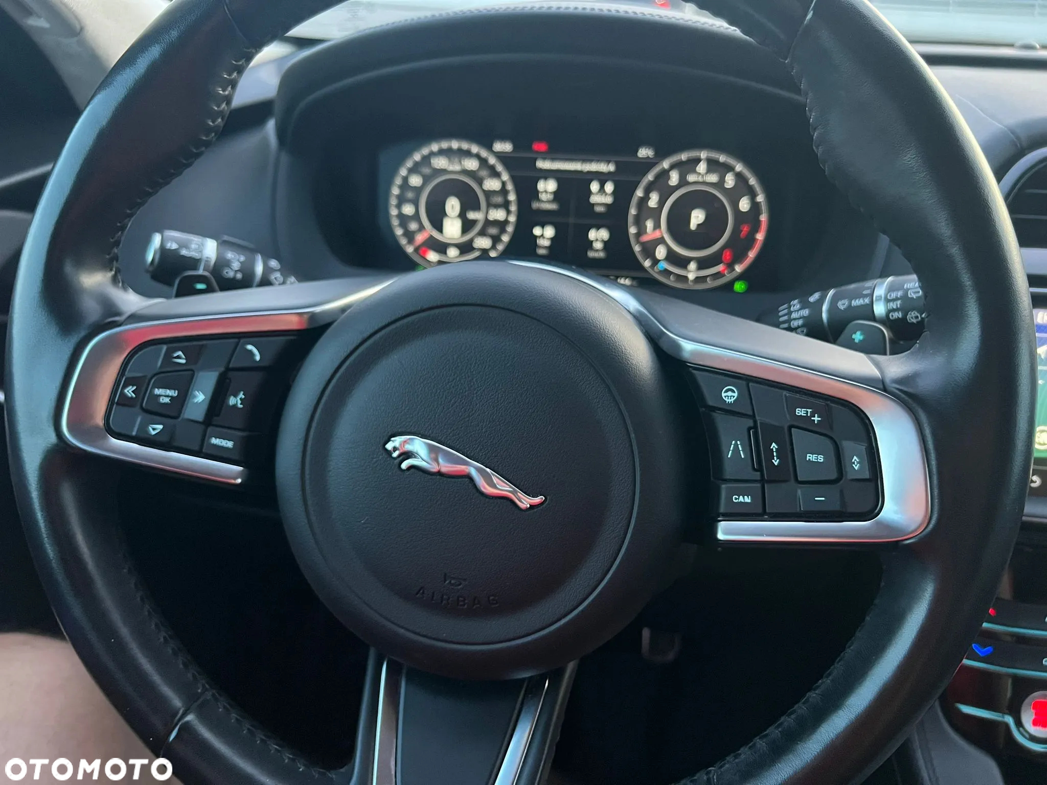 Jaguar F-Pace 2.0 i4P AWD Portfolio - 19