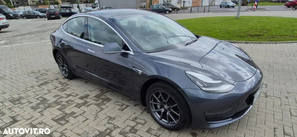 Tesla Model 3 Langstreckenbatterie Allradantrieb Dual Motor - 3