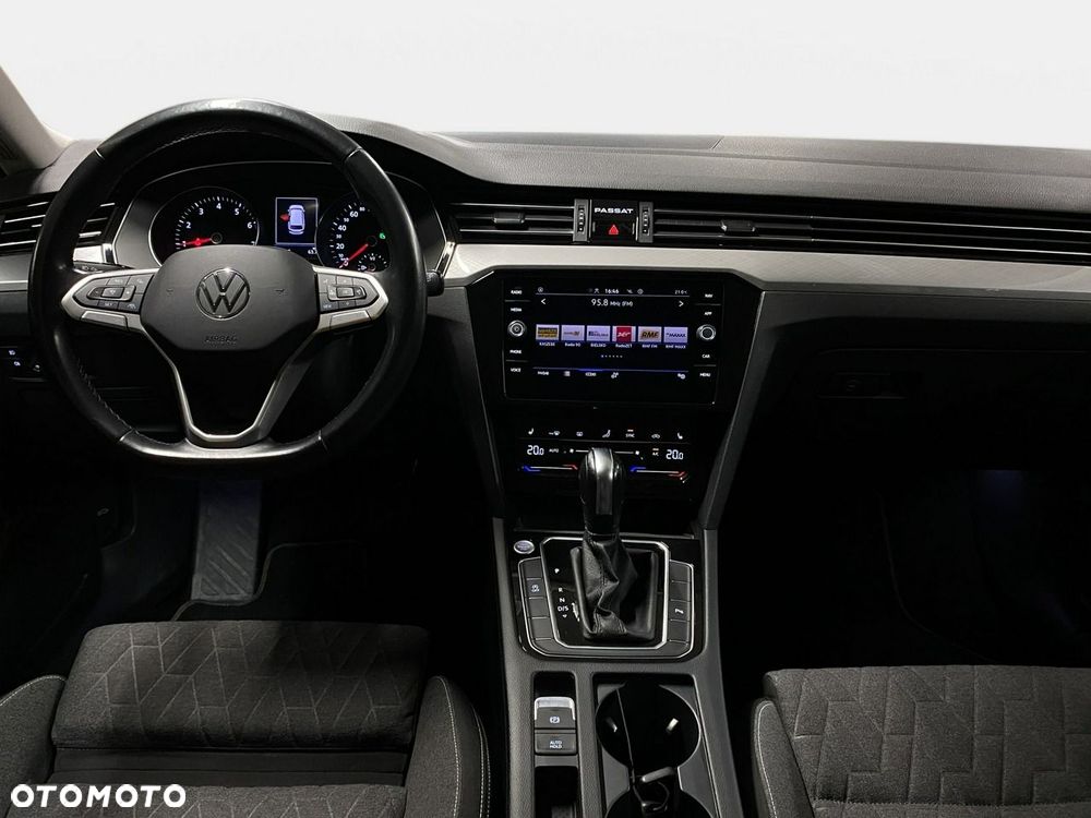 Volkswagen Passat Variant - 22