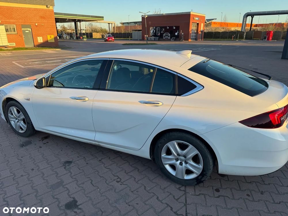 Opel Insignia 1.5 T Enjoy S&S - 3