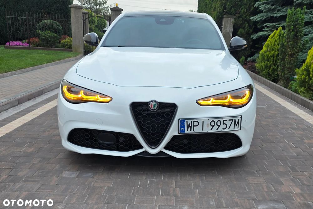 Alfa Romeo Giulia 2.0 Turbo Veloce Q4 - 13