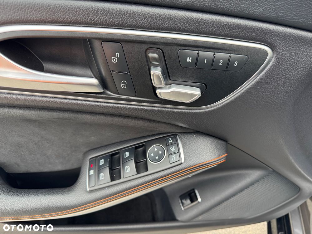 Mercedes-Benz CLA 220 (CDI) d 4Matic 7G-DCT Orange Art Edition - 21