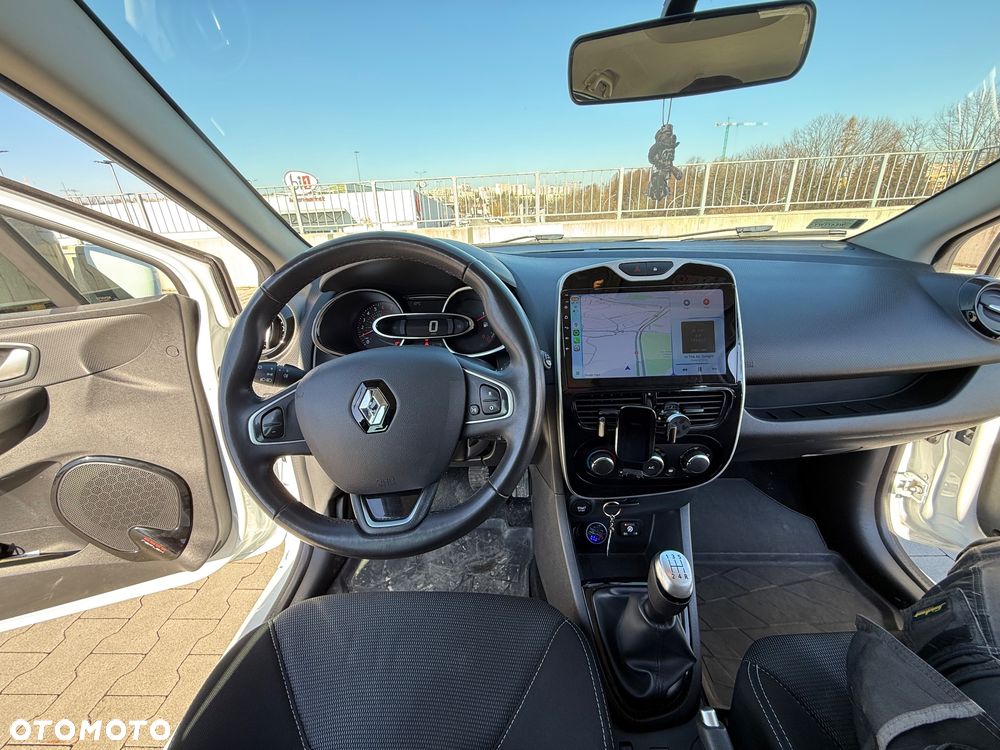 Renault Clio - 28