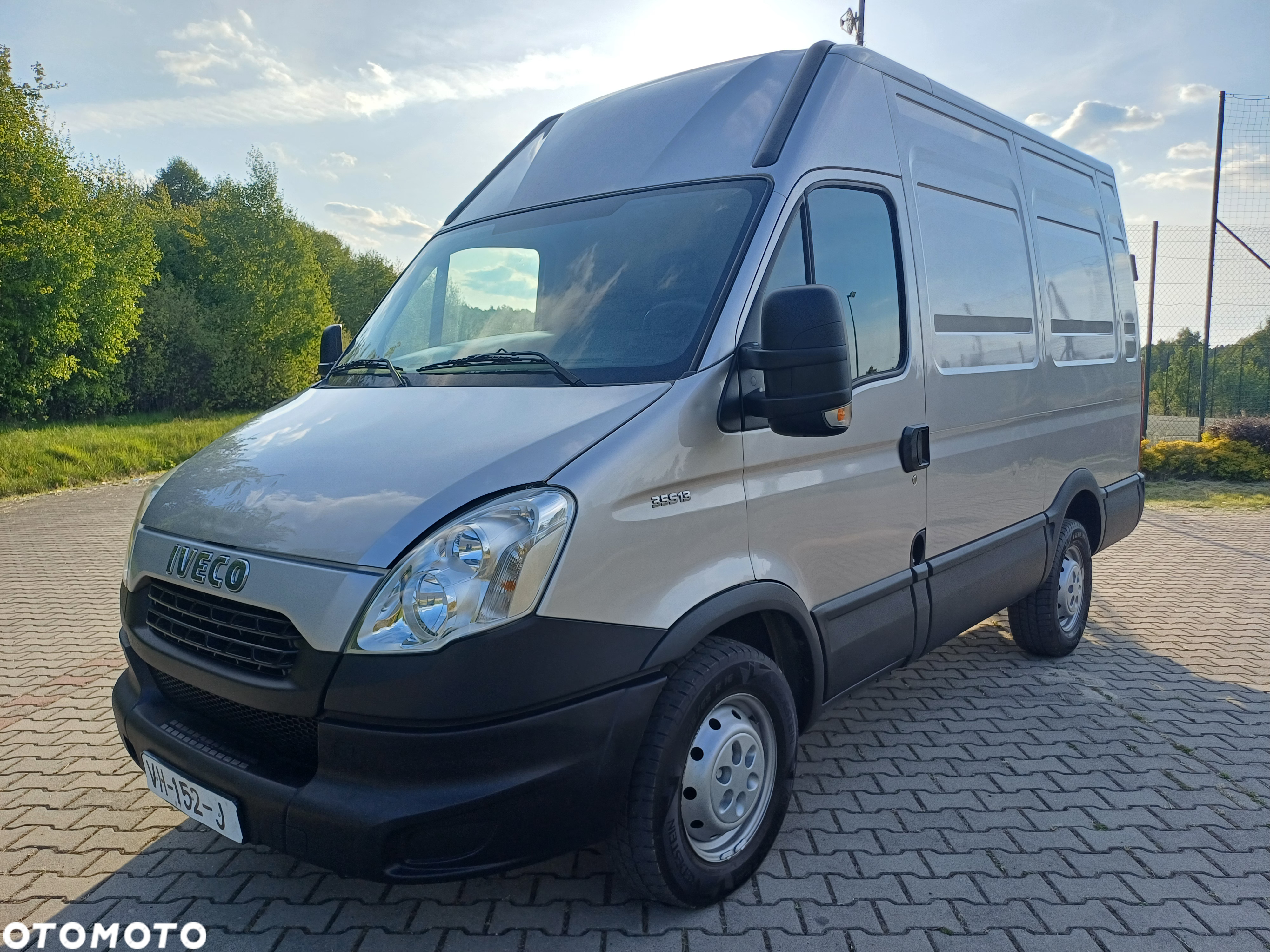 Iveco 35s13 - 23