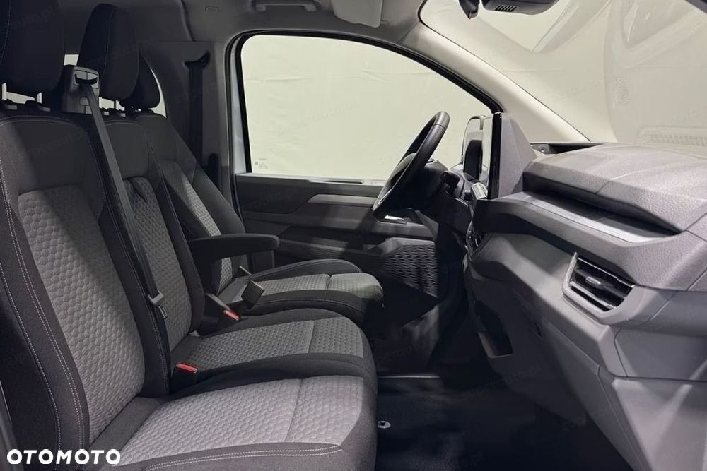 Volkswagen Caravelle - 5