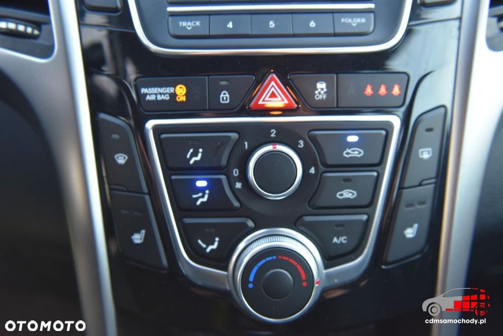 Hyundai i30 - 23