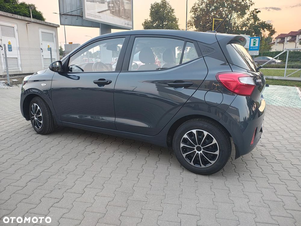 Hyundai i10 - 12