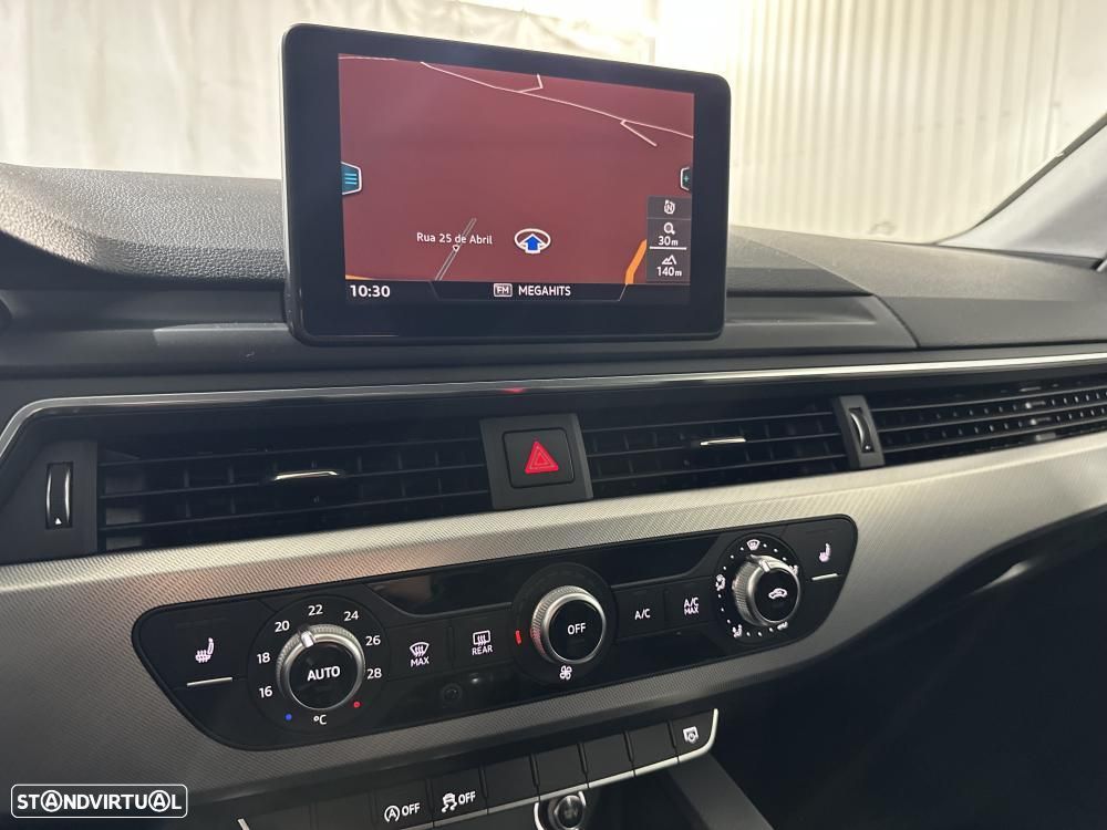 Audi A4 Avant 2.0 TDI ultra design - 23