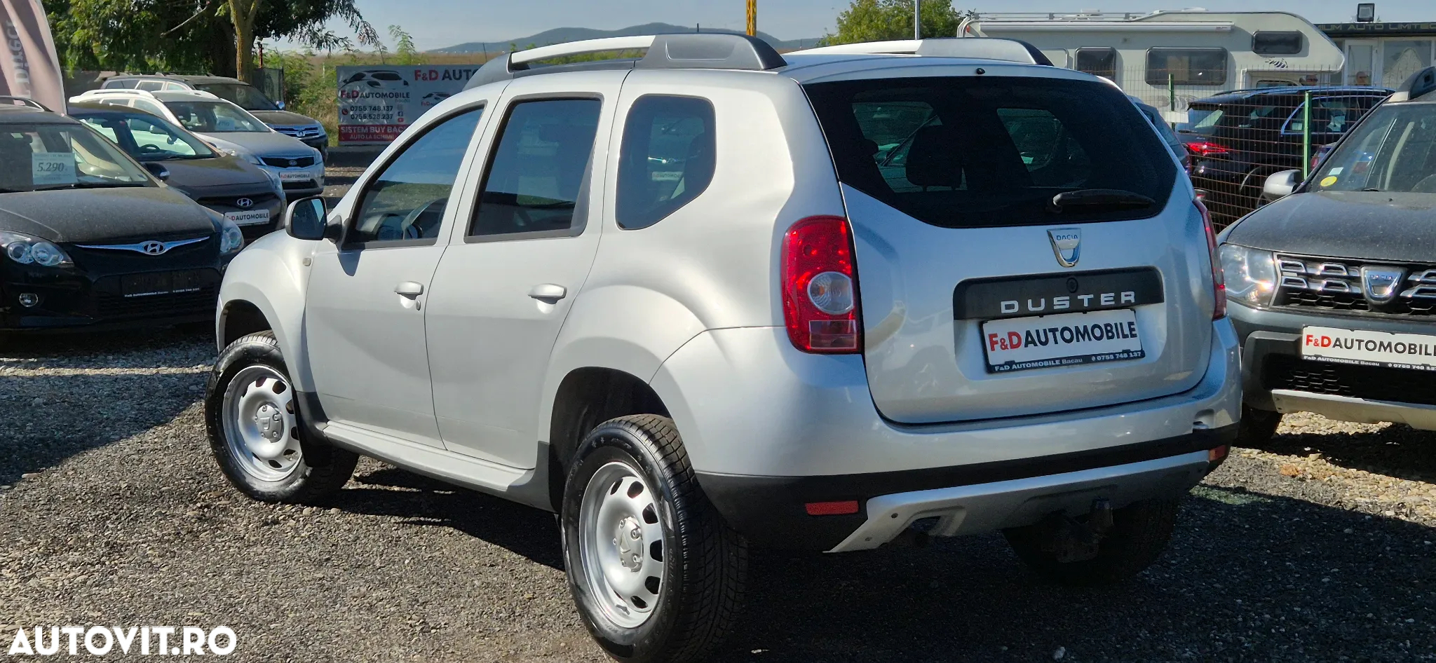 Dacia Duster 1.6 4x2 Laureate - 4