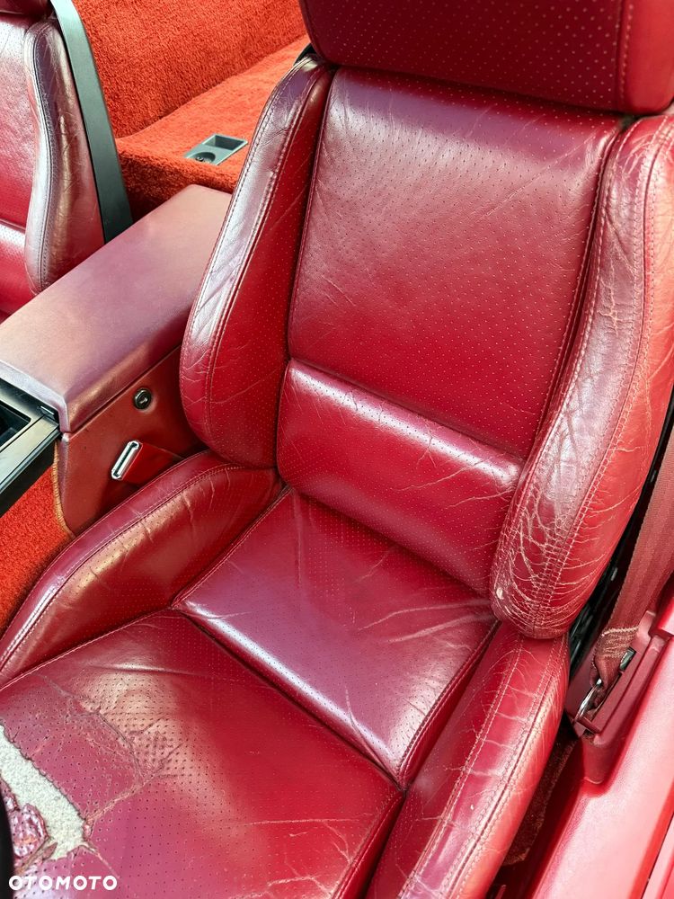 Chevrolet Corvette - 29