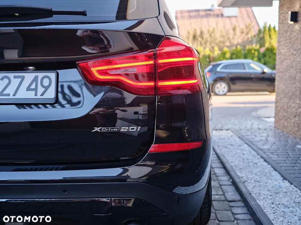 BMW X3 xDrive20i - 11