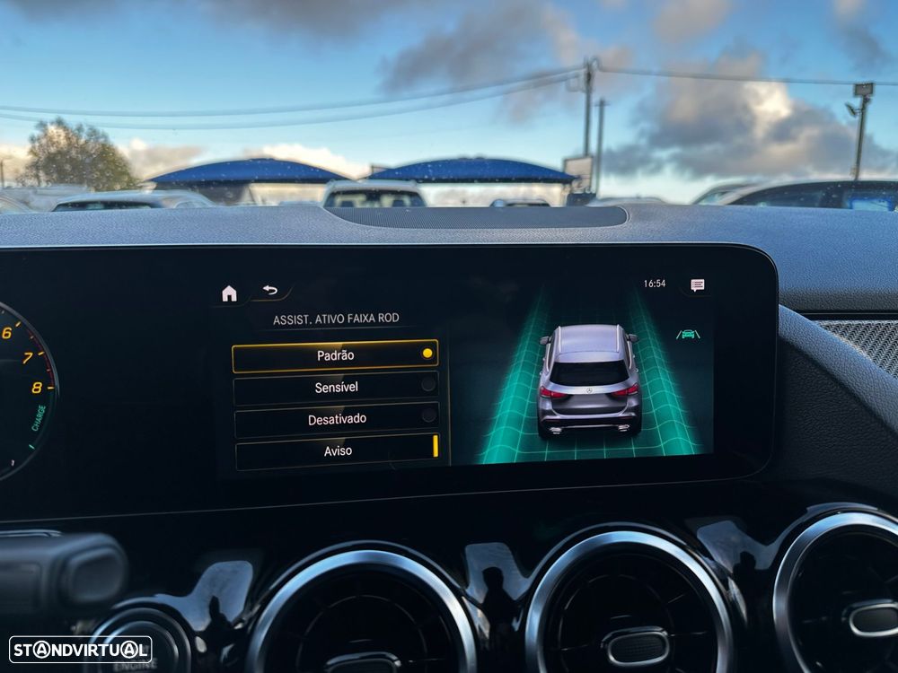 Mercedes-Benz GLA 250 e AMG Line - 35