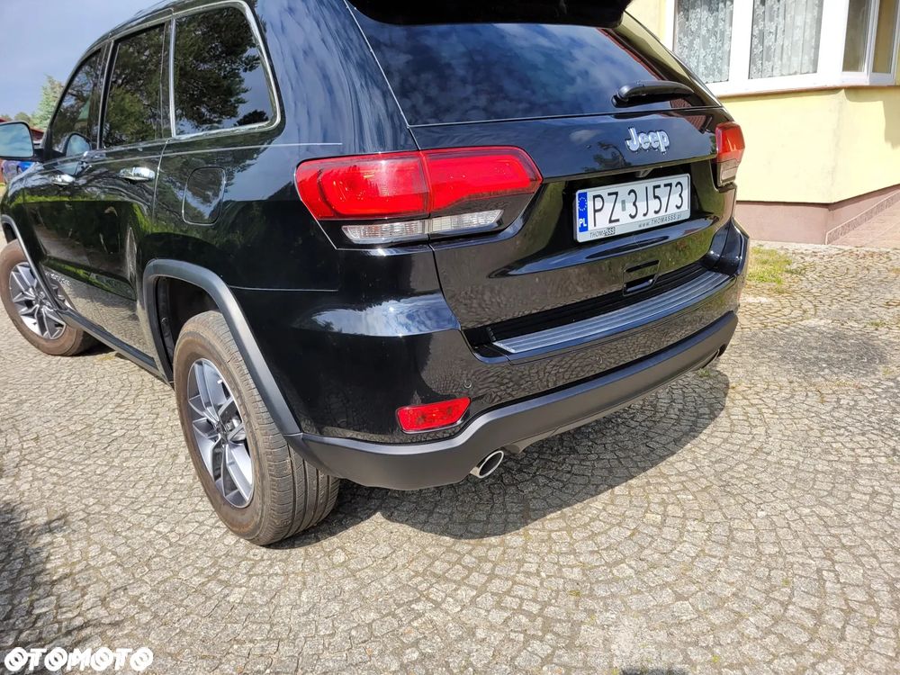 Jeep Grand Cherokee - 15