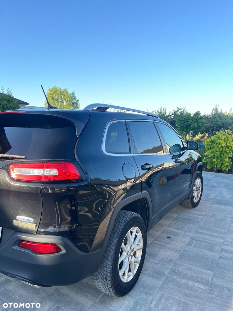 Jeep Cherokee - 2