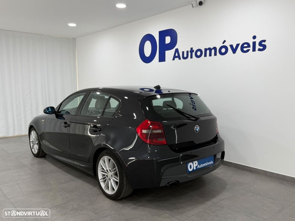 BMW 118 d Pack M - 4