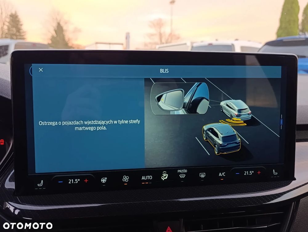 Ford Focus 1.0 EcoBoost mHEV ST-Line X - 29