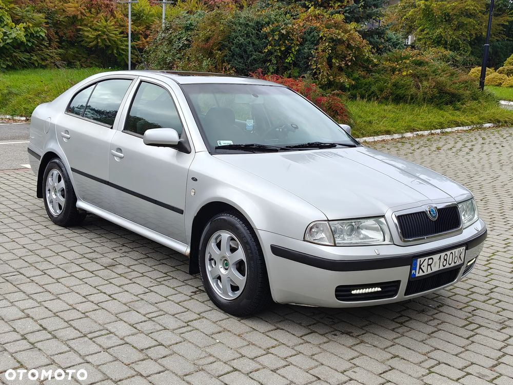 Skoda Octavia 2.0 Ambiente - 12