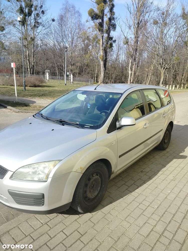 Ford Focus 1.8 FF Trend - 9