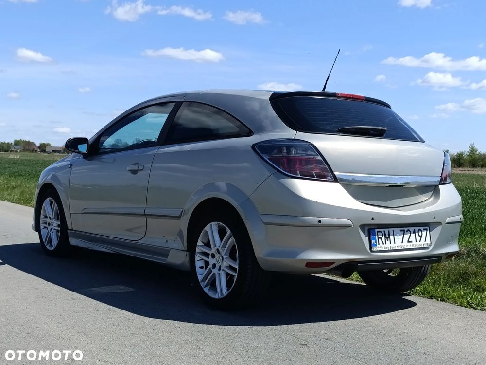 Opel Astra 1.8 Sport - 4
