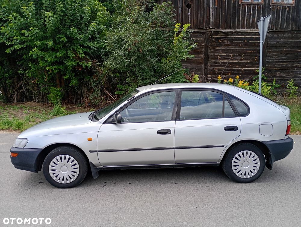 Toyota Corolla - 6