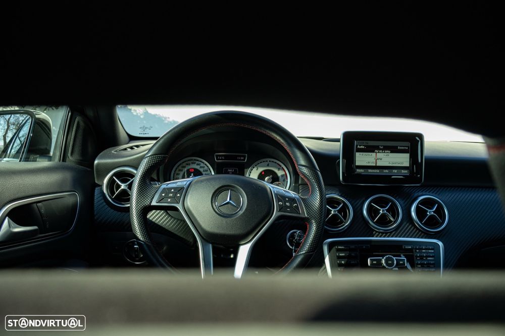 Mercedes-Benz A 180 CDI BE AMG Line - 12