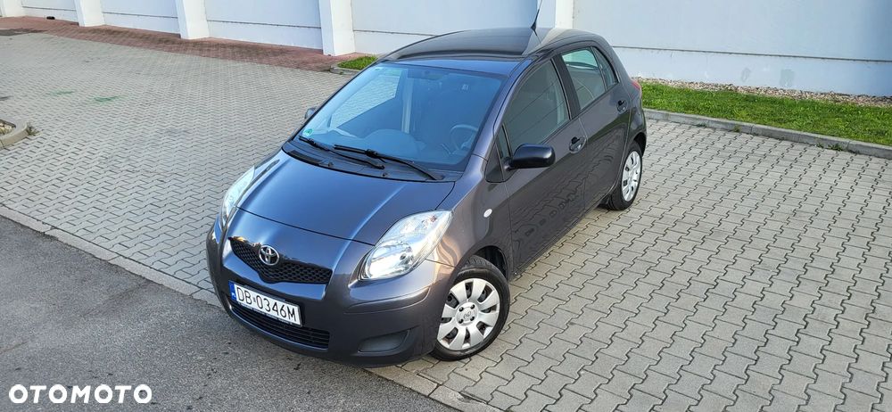 Toyota Yaris 1.0 Entry - 2