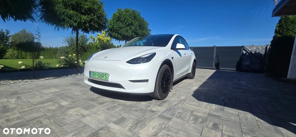 Tesla Model Y Long Range Dual Motor AWD - 1