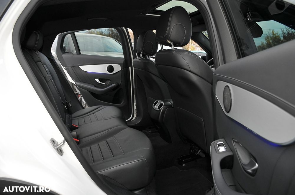 Mercedes-Benz GLC Coupe 300 d 4Matic 9G-TRONIC AMG Line - 8