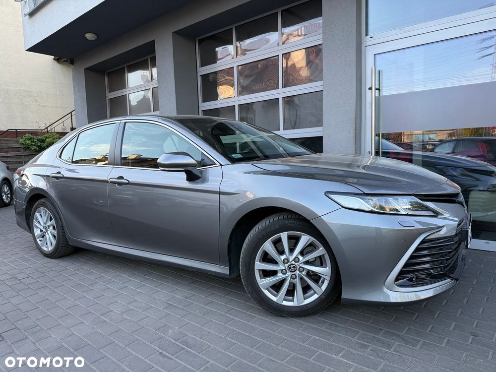 Toyota Camry 2.5 Hybrid Comfort CVT - 18