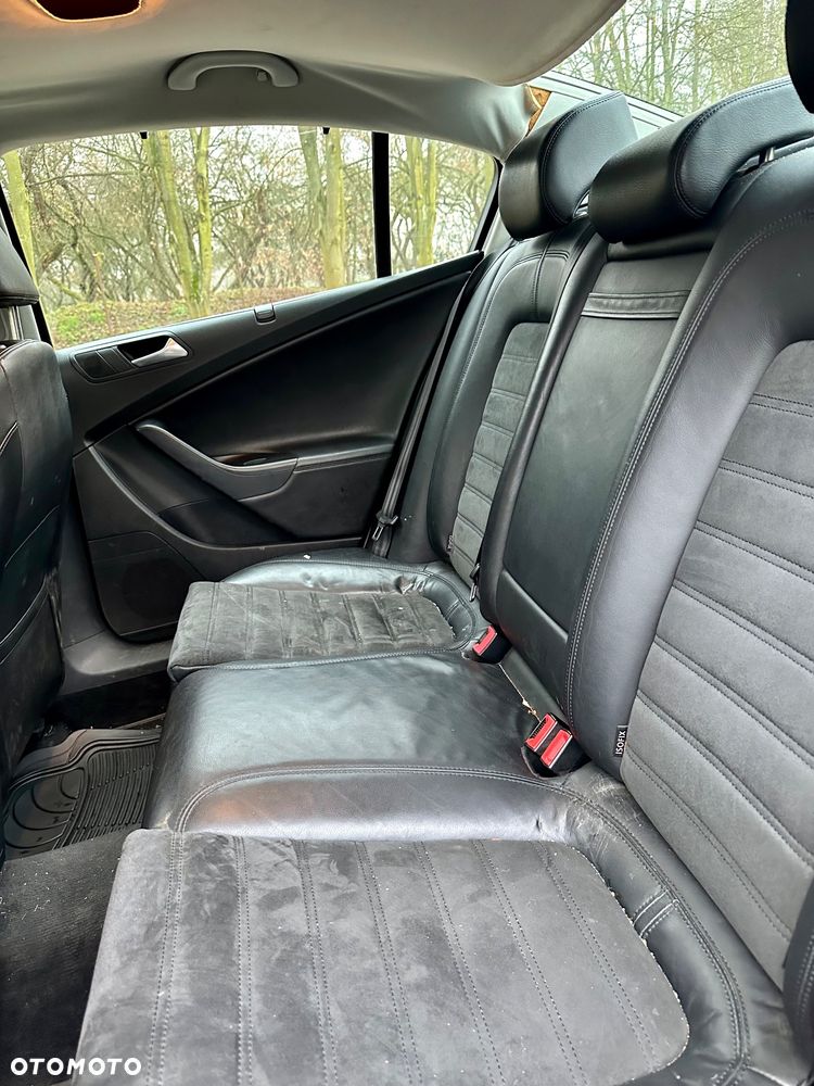 Volkswagen Passat 2.0 TDI DPF Highline DSG - 9