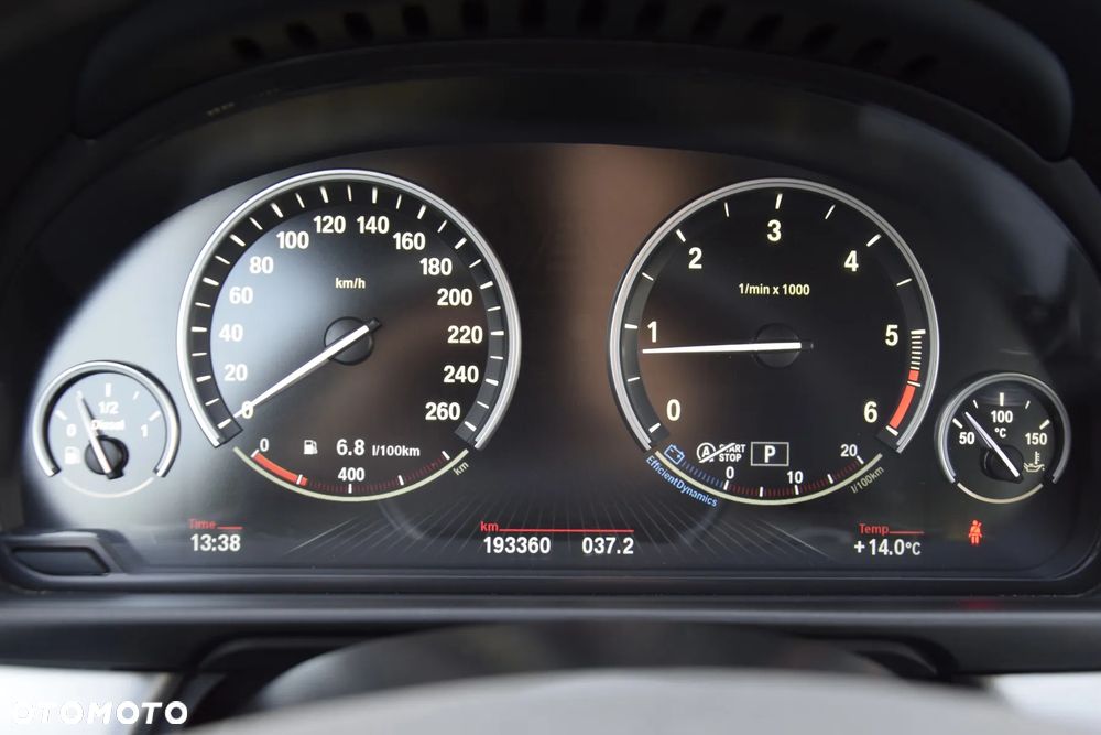 BMW Seria 5 520d xDrive - 35