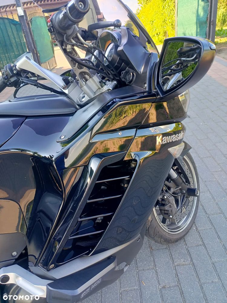 Kawasaki GTR - 6