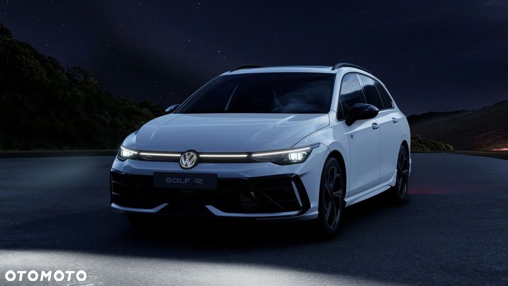 Volkswagen Golf Variant - 11